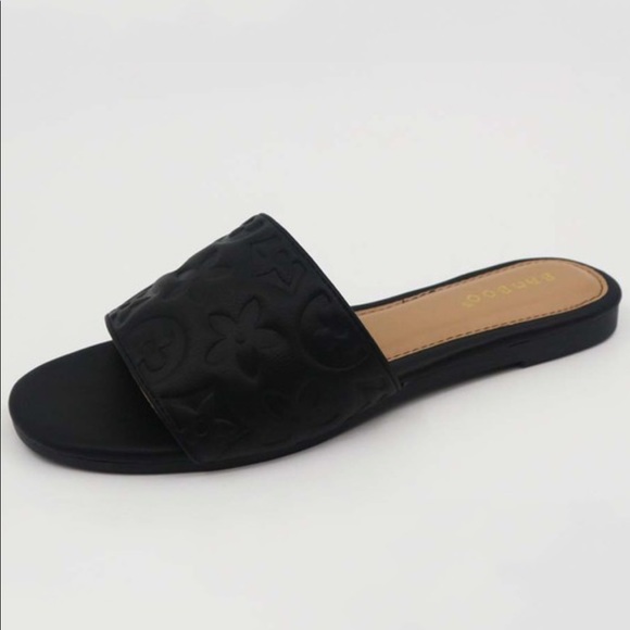 Black Luxury Embossed Slide Sandals - Picture 2 of 10
